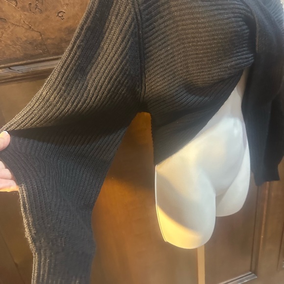 NWT SIZE M/L 525 America Black Wrap Sweater - Picture 3 of 6